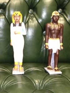 statues